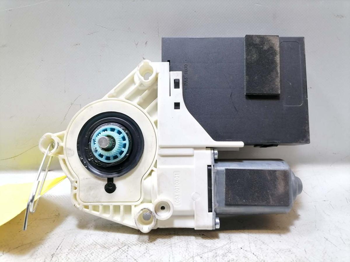 Volvo C70 2 original Fensterhebermotor vorn rechts Bj.2012